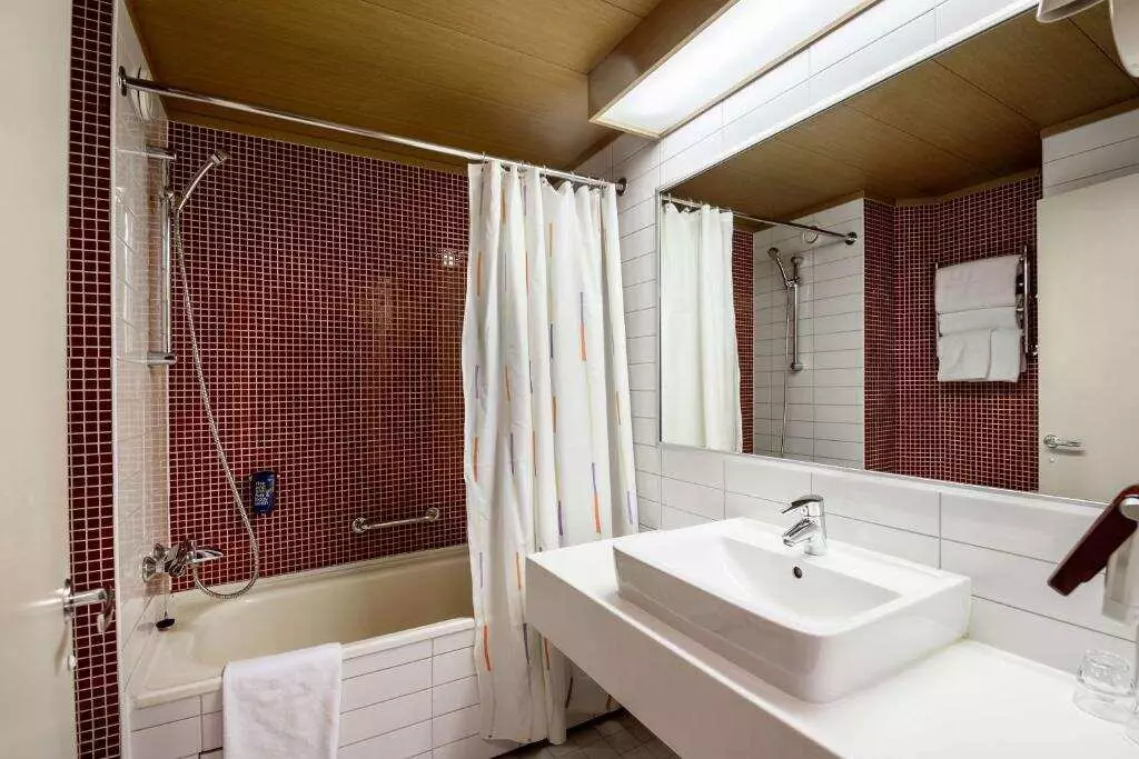 پارک این بای رادیسون پولکووسکایا و مرکز کنفرانس سن پترزبورگ پارک این بای رادیسون پولکووسکایا و مرکز کنفرانس سن پترزبورگ